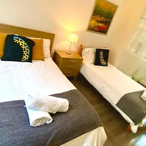 Shoreditch & Liverpool Street B Apartment London